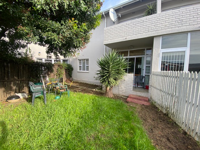2 Bedroom Property for Sale in Mowbray Western Cape